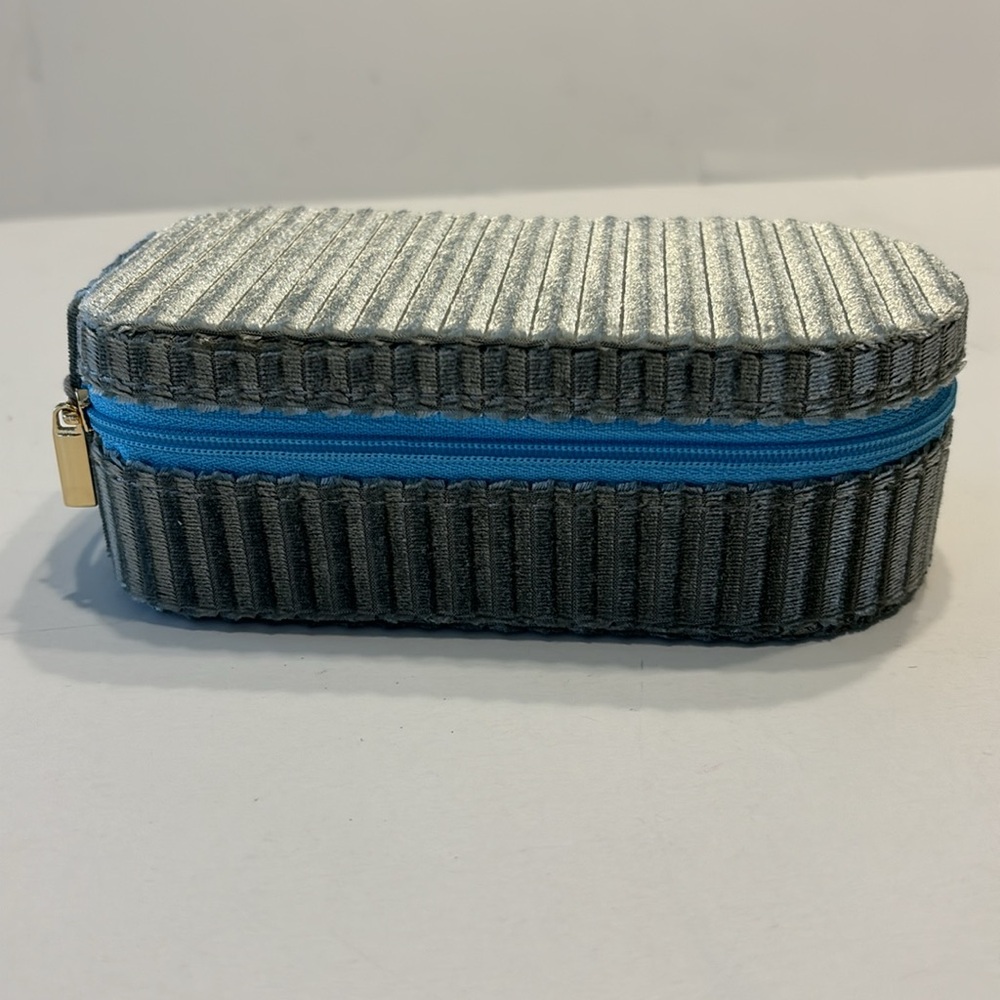 A New Day Gray Elongated Jewelry Box Organizer - Picture 6 of 15